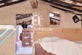 Apartment in historic building