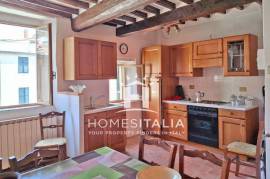 Apartment in historic building