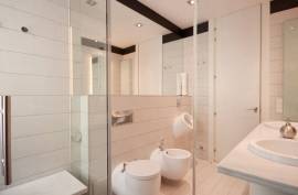 10 Plaza de San Miguel, Madrid 28005, Spain - 2 Bedrooms, 1 Bathrooms - 1,300 EUR / month