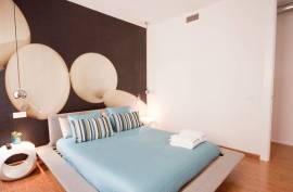 10 Plaza de San Miguel, Madrid 28005, Spain - 2 Bedrooms, 1 Bathrooms - 1,300 EUR / month