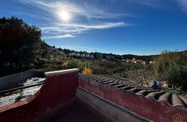 House with large plot in Costa Cunit