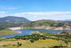 Dream Hotel with Stunning Lake Views Business