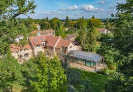 Luxury 9 Bed Estate For Sale In Adainville France