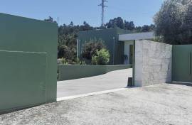 Excellent 5 Bed Villa For Sale In Verdoejo, Valença Northern