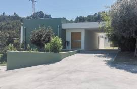 Excellent 5 Bed Villa For Sale In Verdoejo, Valença Northern