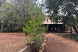 Luxury Silver Creek Gorge Estate For Sale in Mooinooi South
