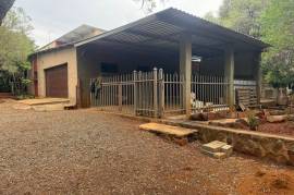 Luxury Silver Creek Gorge Estate For Sale in Mooinooi South