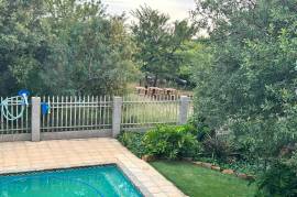 Luxury Silver Creek Gorge Estate For Sale in Mooinooi South
