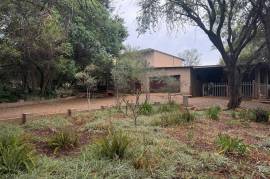 Luxury Silver Creek Gorge Estate For Sale in Mooinooi South