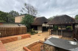 Luxury Silver Creek Gorge Estate For Sale in Mooinooi South