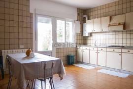 Chalet House With 2 Apartments for Sale in Boiro Galicia
