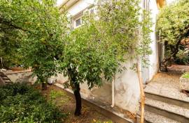 Listed 5 Bed House For Sale in Nicosia