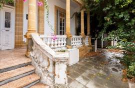 Listed 5 Bed House For Sale in Nicosia