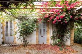 Listed 5 Bed House For Sale in Nicosia