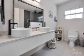 Luxury 4 Bed House For Sale in George Town The Cayman