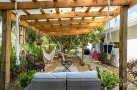 Luxury 4 Bed House For Sale in George Town The Cayman