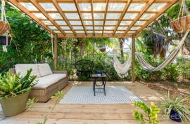 Luxury 4 Bed House For Sale in George Town The Cayman