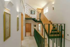 Luxury 7 Bed Villa For Sale in Heraklion Crete