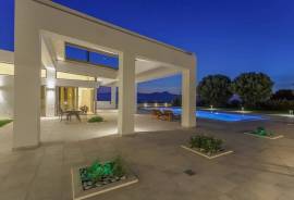 Luxury 7 Bed Villa For Sale in Heraklion Crete