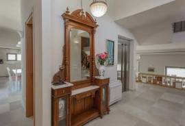 Luxury 7 Bed Villa For Sale in Heraklion Crete