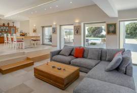 Luxury 7 Bed Villa For Sale in Heraklion Crete