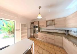3 Bedroom Apartment with Pool & Gym next to Porto de Mós Beach | Lagos, Algarve