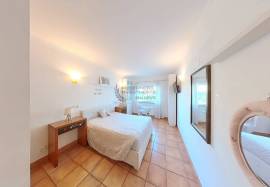 3 Bedroom Apartment with Pool & Gym next to Porto de Mós Beach | Lagos, Algarve