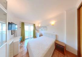 3 Bedroom Apartment with Pool & Gym next to Porto de Mós Beach | Lagos, Algarve