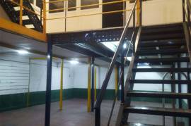 Industrial Warehouse for sale in Closed Enclosure with Surveillance – 300 m² Approximately