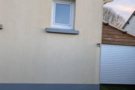 Detached House with Landscaped Garden
