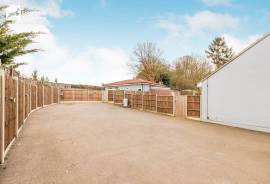 2 bedroom, Detached bungalow for sale