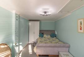 2 bedroom, Semi-detached bungalow for sale