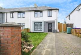 3 bedroom, End of terrace house for sale