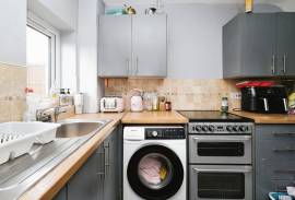 3 bedroom, End of terrace house for sale