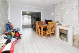 3 bedroom, End of terrace house for sale