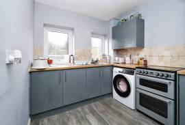 3 bedroom, End of terrace house for sale