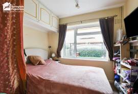 3 bedroom, Semi-detached bungalow for sale