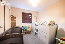 2 bedroom, Ground floor flat for sale