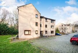 2 bedroom, Ground floor flat for sale