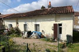 €65000 - One Bedroom Stone Cottage For Sale In Ruffec