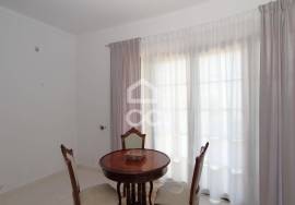 4 bedroom villa in Alporchinhos - Porches with pool and sea view, 2 minutes walk from the beach