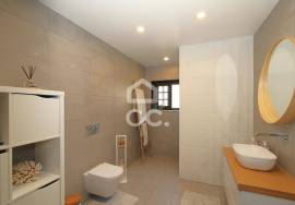 4 bedroom villa in Alporchinhos - Porches with pool and sea view, 2 minutes walk from the beach