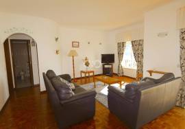 PROPERTY IN THE CENTRE OF PRAIA DA LUZ FOR IMMEDIATE OCCUPATION