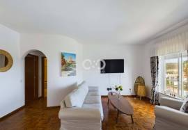 PROPERTY IN THE CENTRE OF PRAIA DA LUZ FOR IMMEDIATE OCCUPATION