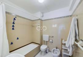 PROPERTY IN THE CENTRE OF PRAIA DA LUZ FOR IMMEDIATE OCCUPATION