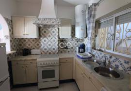 PROPERTY IN THE CENTRE OF PRAIA DA LUZ FOR IMMEDIATE OCCUPATION