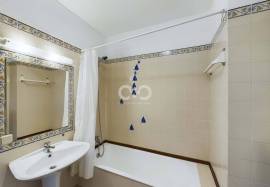 PROPERTY IN THE CENTRE OF PRAIA DA LUZ FOR IMMEDIATE OCCUPATION