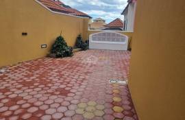 Traditional Madeiran-style villa