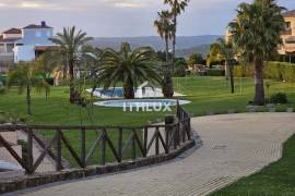 Stunning Townhouse in Costa Esuri, Ayamonte