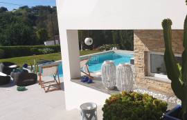 Beautiful modern 4 + 1 bedroom Family Home in São Bras de Alportel